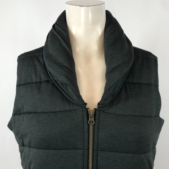 COLUMBIA ~ WOMENS MEDIUM ~ GRAY QUILTED FULL ZIP VEST WITH COLLAR - Picture 2 of 7